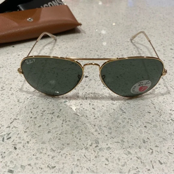 Ray-Ban | Accessories | Nwt Rayban Aviators Polarized | Poshmark display picture 1